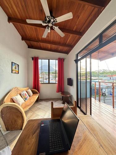 SUA Luxury Arenal Volcano View Apartments, Fortuna