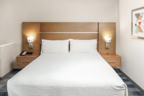 Holiday Inn Express & Suites - Houston Westchase - Westheimer an IHG Hotel - image 5