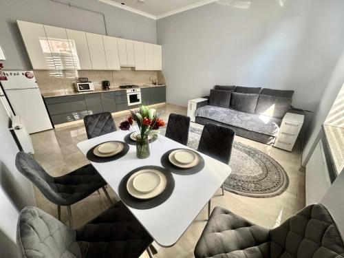 Elite Apartments near the University, Chernivtsi