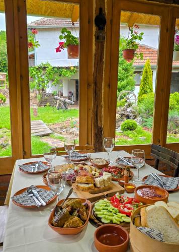 Ēdiens un dzērieni, Seosko domaćinstvo „GABAR” (Seosko domacinstvo „GABAR”) in Cuštica