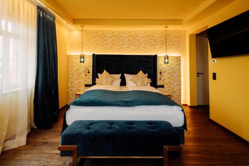 REINHARDTs HOTEL 10.3km von Am Brauchenwald entfernt