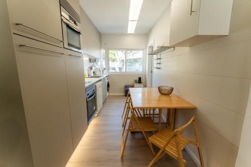 Cascais Beach Apartment in ไบร์โร ดา อัสซุนเชา