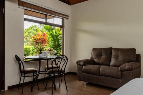 Cabañas Acuarelas del Arenal, Fortuna (photo 10)