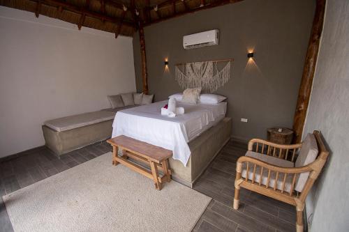 AMALIFE Beach Club & Hotel in Tierra Bomba