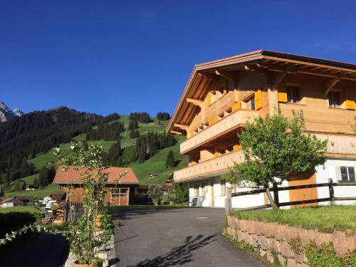 Chalet Butterfly - image 2