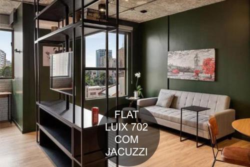 Luix Londrina Flat c jacuzzi, 43m2 , ar quente e frio, c garagem