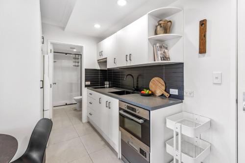 Stonemasons Quarters Stylish apartment with carpark, Auckland (photo 11)