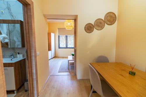 ヴェリコ・グラディシュテ Ramonda 3つ星 ホテル ロビー