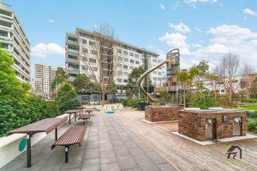 Waterloo Shopping and Entertainment Apartment in Waterloo