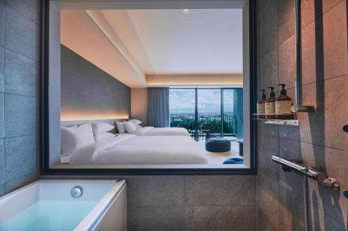 room detail thumbnail 1