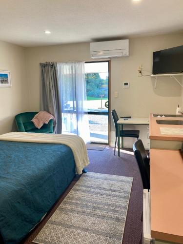 Studio with Kitchenette