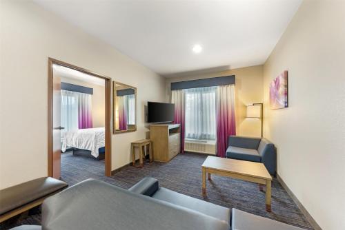 2 bedrooms, 3 beds