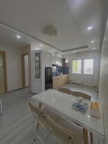2 bedrooms apartment at My Khe Beach in Da Nang — photo 3