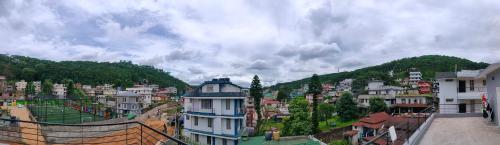 Samaphi Homestay in Golf Links