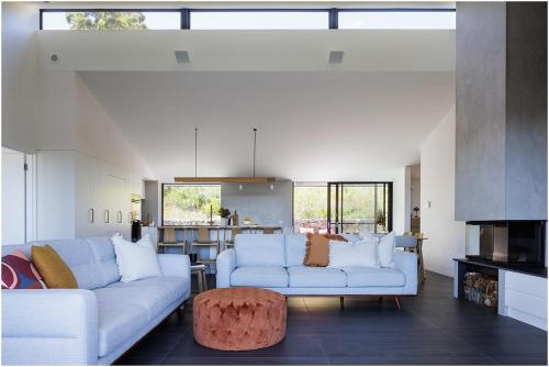 Beach, Golf & Luxury! Sunrise to Sunset Views, Forster