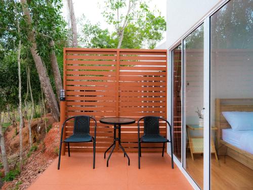 Muengtaboon Camping Park in Thung Yai