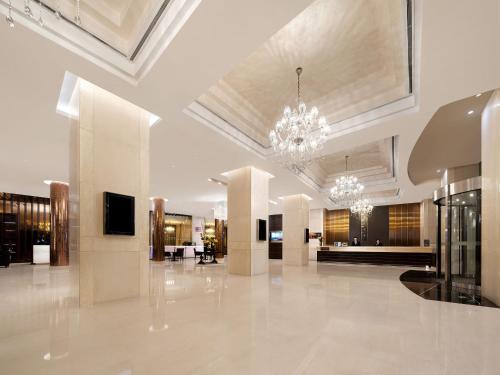 Lobby, Grand Mercure Shanghai Hongqiao in New Hongqiao Commercial Center and Changning
