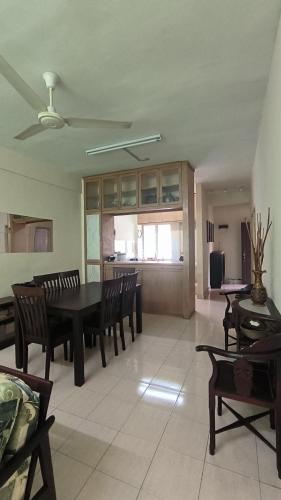 ANHAAZ Lakefront Retreat in Bukit Merah
