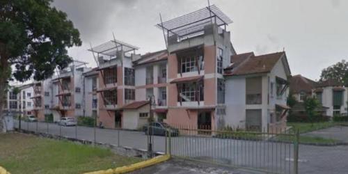 ANHAAZ Lakefront Retreat in Bukit Merah