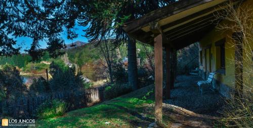 Los Juncos Patagonian Lake House