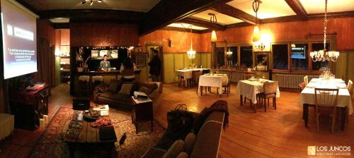 Los Juncos Patagonian Lake House
