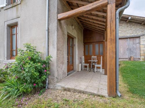 Erkély/terasz, Vintage Holiday Home in Nouart in Nouart