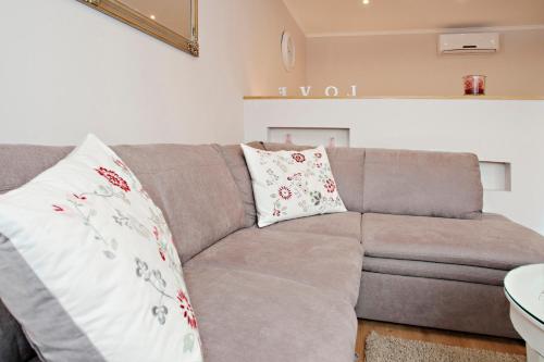 Aurora Apartment Danube View - image 7