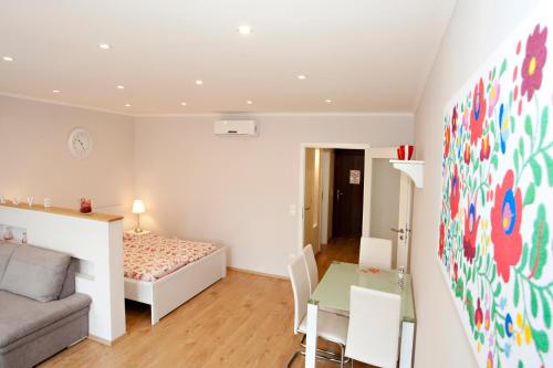 Aurora Apartment Danube View - main image