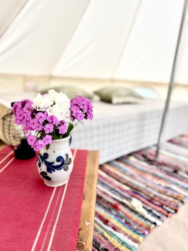Ploomi Glämping (Ploomi Glamping) in Vahtselīna
