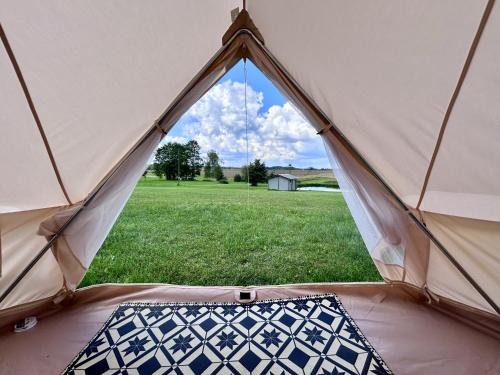 Ploomi Glämping (Ploomi Glamping) in Vahtselīna