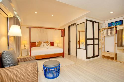 room detail thumbnail 0
