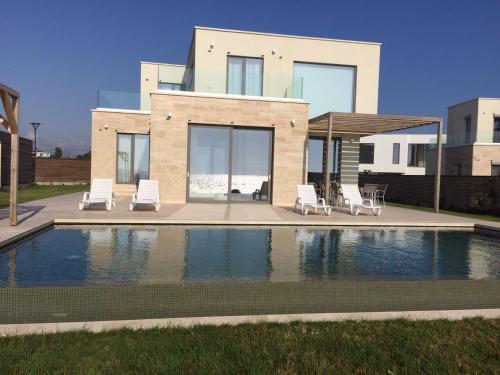 Villa Cape Vergoti