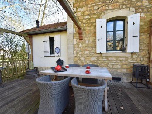 Balkons/terase, Cottage in France with Garden near Lake in Montaron