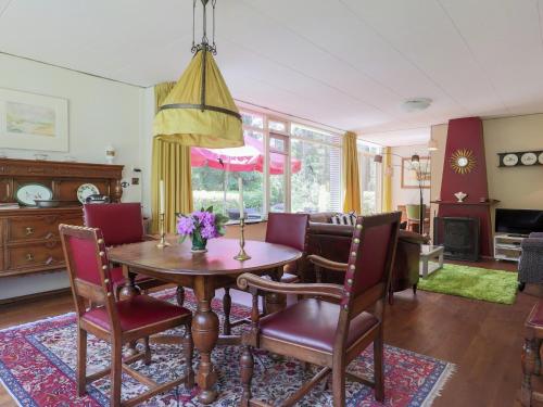 Seadmed, Holiday Home in Huijbergen near Forest in Huijbergen