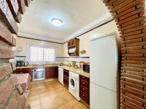 Cottage in Maro with Sea & Mountain Views, Nerja (photo 4)
