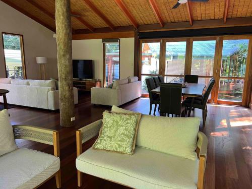 Létesítmények, Lux rainforest lodge - 1 King, 2 Singles in Bramston Part