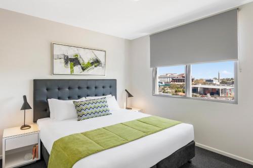 Oaks Brisbane Woolloongabba Suites