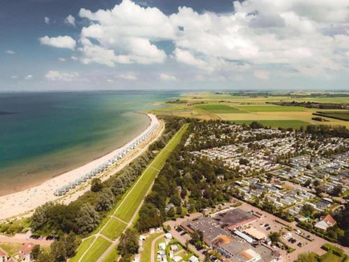 周邊環境, Bungalow near Veerse Meer  Beach in 金帕蘭