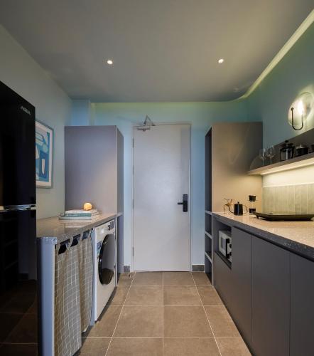 城市中心都市度假酒店 - 由賽卡迪恩酒店管理 (The Urban Resort City Center by Circadian) near 玉皇塔