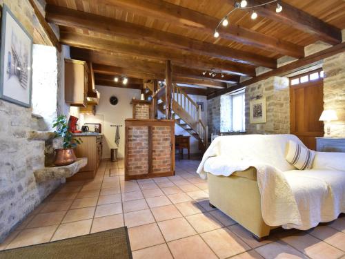 Awesome home in Occitanie w/  in 格拉馬