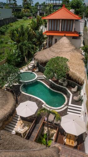 Layla Cabana - 7BR Villa in Pererenan - With Private Pool, Spa, Cinema & Gym, Tumbak Bayuh
