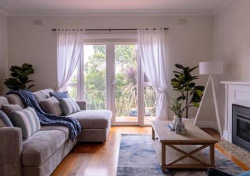 Elegant and Charming Balwyn Home in Balwyn North