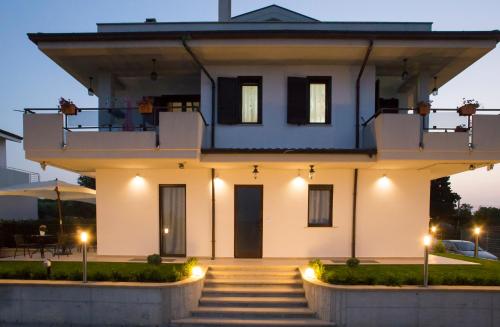 B&B OLGANNA con Parcheggi privati - Luci