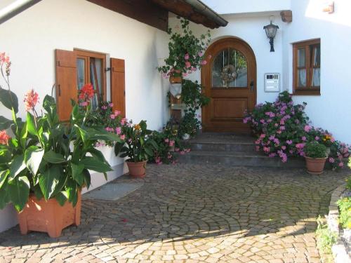 Dārzs, Apartment in the Allgau with view of the Bavarian Alps in Ingenried