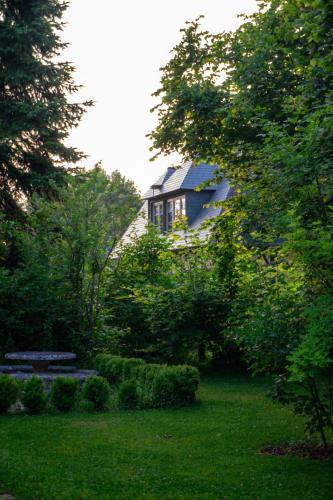 Dārzs, Maison de charme avec sauna in Le Lesme