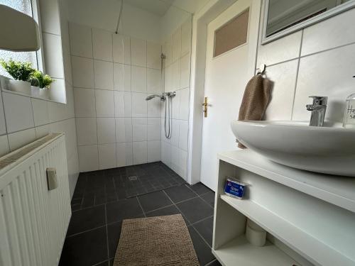 淋浴間, Ferienwohnung Mimi in 基赫多夫