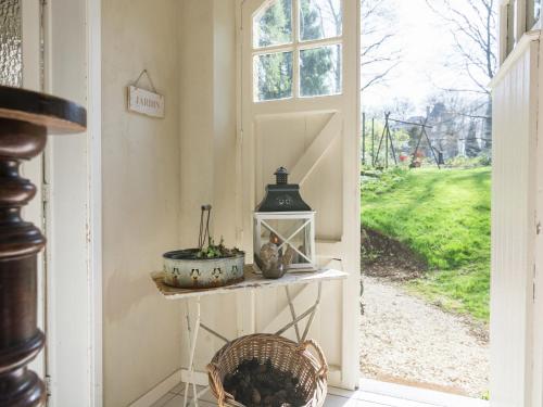 Quaint Holiday Home in Bievre with Terrace - image 14