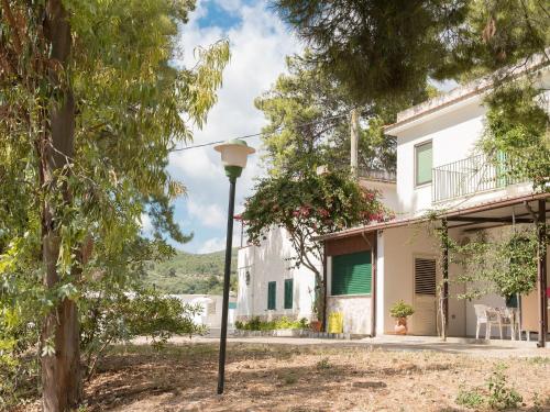 Apartment in Vieste, a drive away from the sea