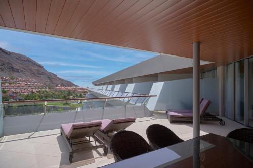 Balcony/terrace, Radisson Blu Resort & Spa, Gran Canaria Mogan in Gran Canaria