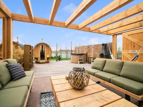balkon/terasa, Spacious holiday home Hazenborgh in Callantsoog near beach in Callantsoog